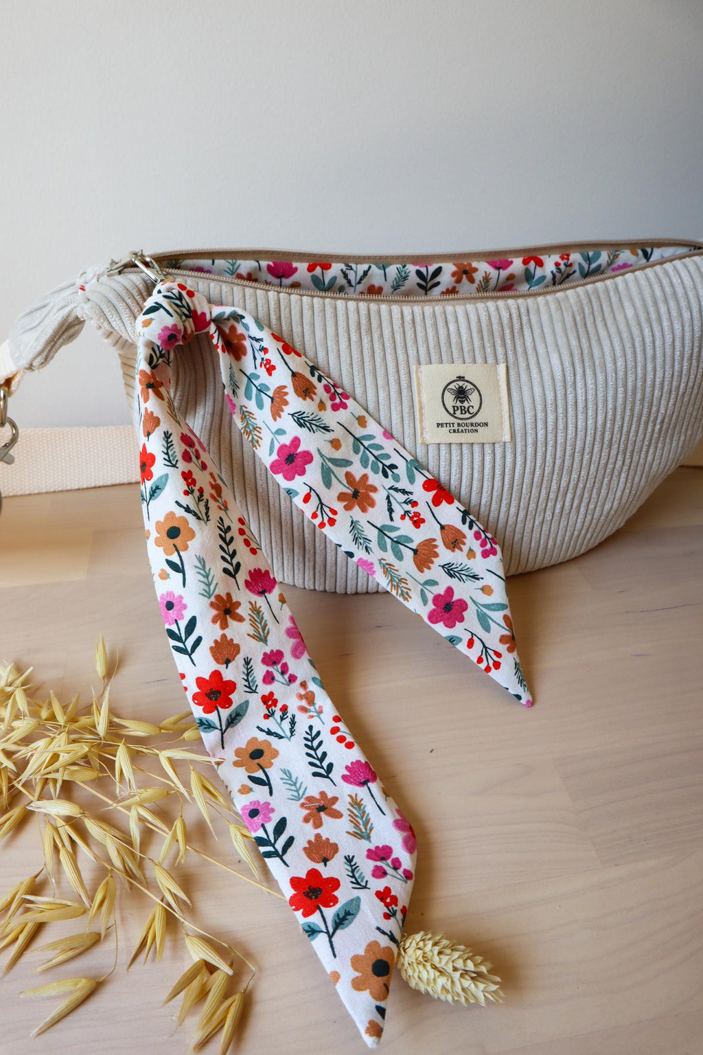 Sac demi-lune bandoulière en tissu fait main