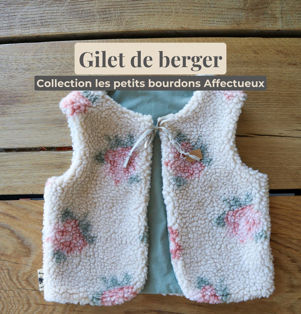 Gilet de berger bébé & enfant réversible – Fourrure à motifs fleuris