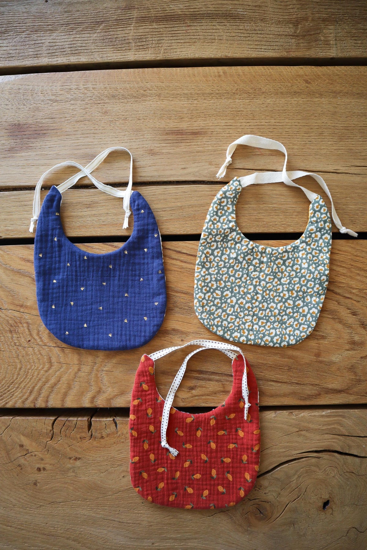 Lot bavoirs bébé cadeau personnalisé