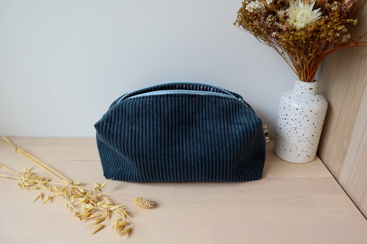 Trousse de toilette indispensable voyage